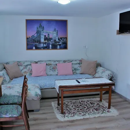 U Vlada * Medzilaborce